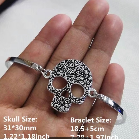1 Pc Skull Bangle Bracelet Gothic Alloy Hand Jewelry Halloween Decoration - Picture 5 of 6